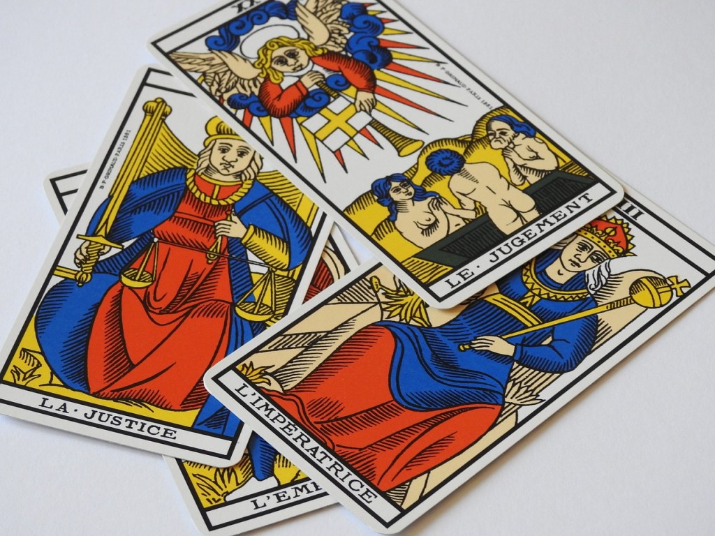 Apprendre à jouer au&nbsp;tarot