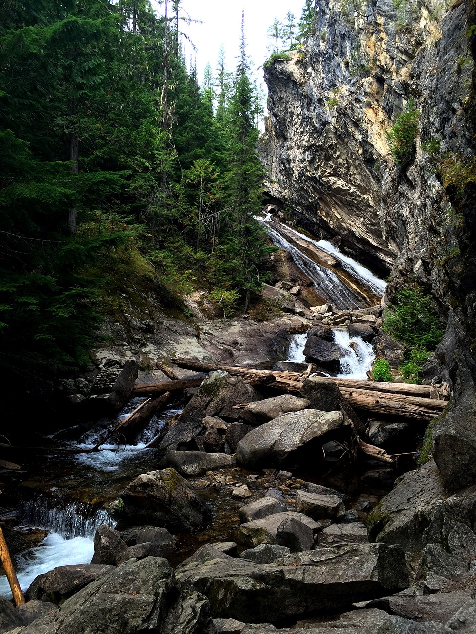 Une entracte au coeur des sphères des minerais – Le&nbsp;granite